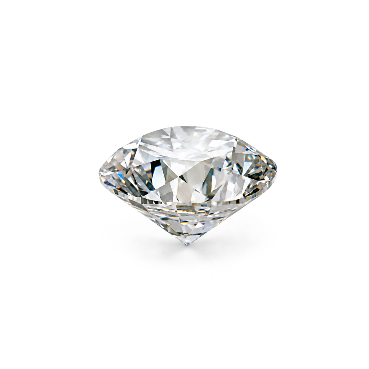Diamond gemstone selected for custom jewelry by Studio ALOI Dubai